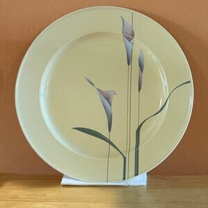 Mikasa Galleria FK301 Opus Yellow 12” chop steak plate serving platter.Cala lily